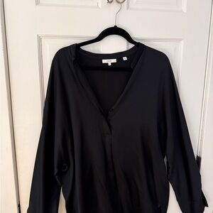 Vince Classic Black Top